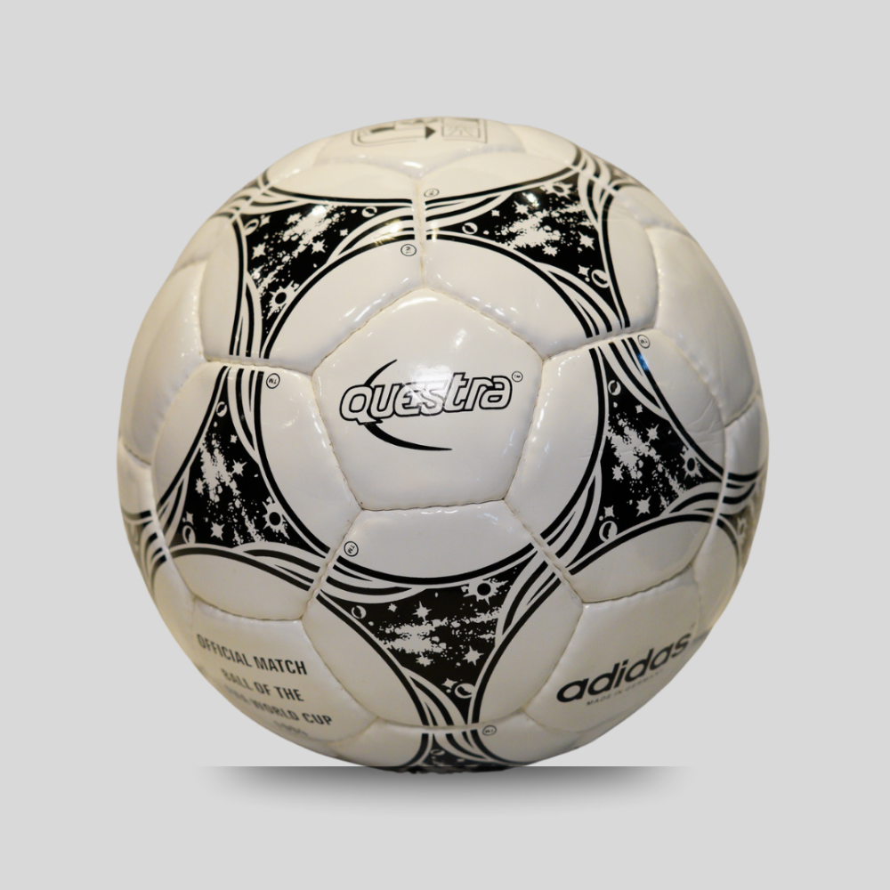 ADIDAS QUESTRA WORLD CUP FINAL 1994 UNITED STATE  FOOTBALL